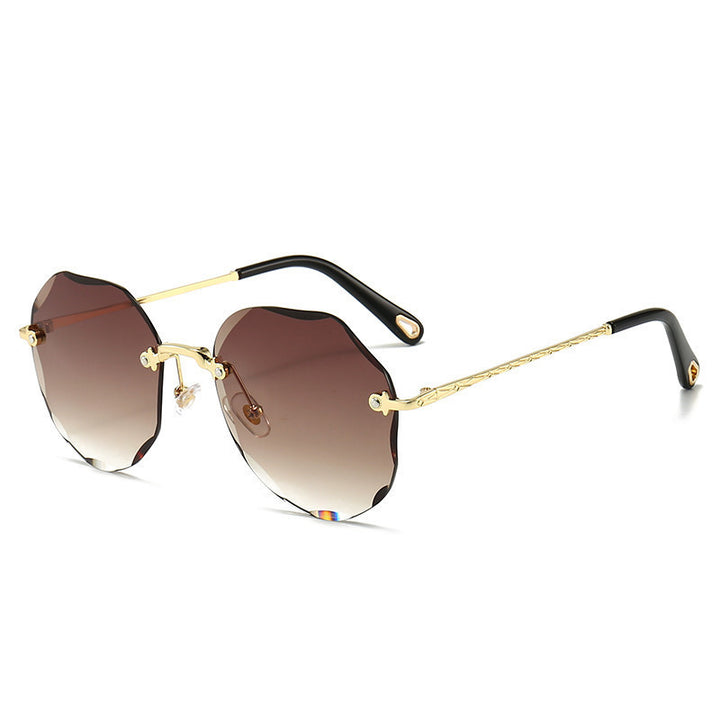 Stylish UV Protection Metal Frame Sunglasses for Women - Fashionable and High-Quality Eyewear with Gradient Lenses